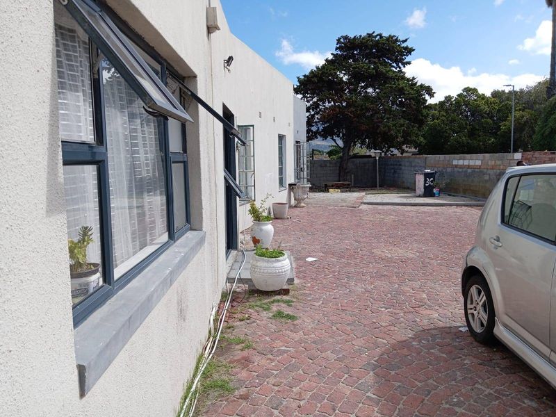 House For Sale In Cape Town - Photo 5