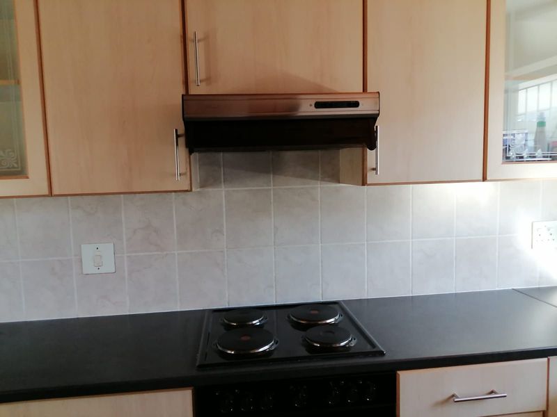 House Rental Monthly In Cape Town - Photo 10