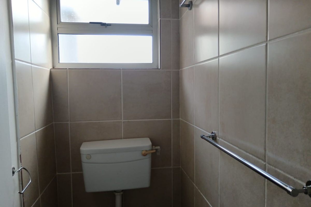 House Rental Monthly In Mitchells Plain - Photo 3