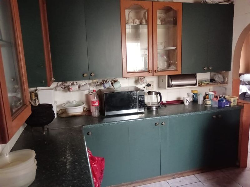 House For Sale In Mitchells Plain - Photo 7