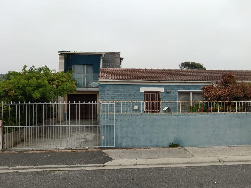 House For Sale In Mitchells Plain - Photo 2