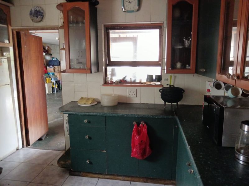 House For Sale In Mitchells Plain - Photo 8