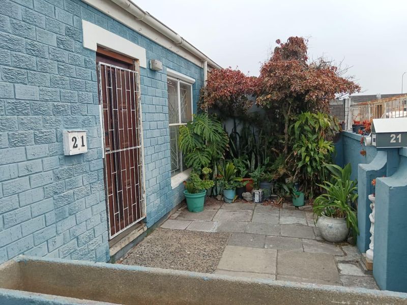 House For Sale In Mitchells Plain - Photo 1