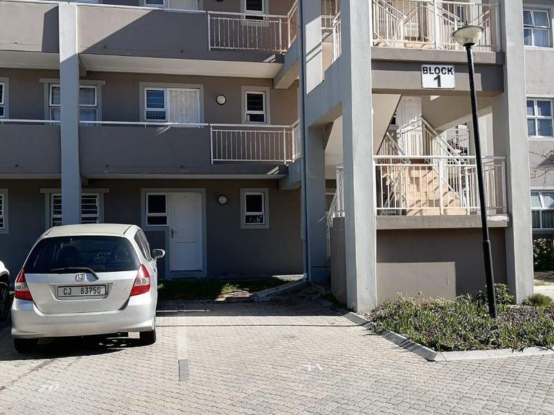 Apartment For Sale In Cape Town - Photo 10