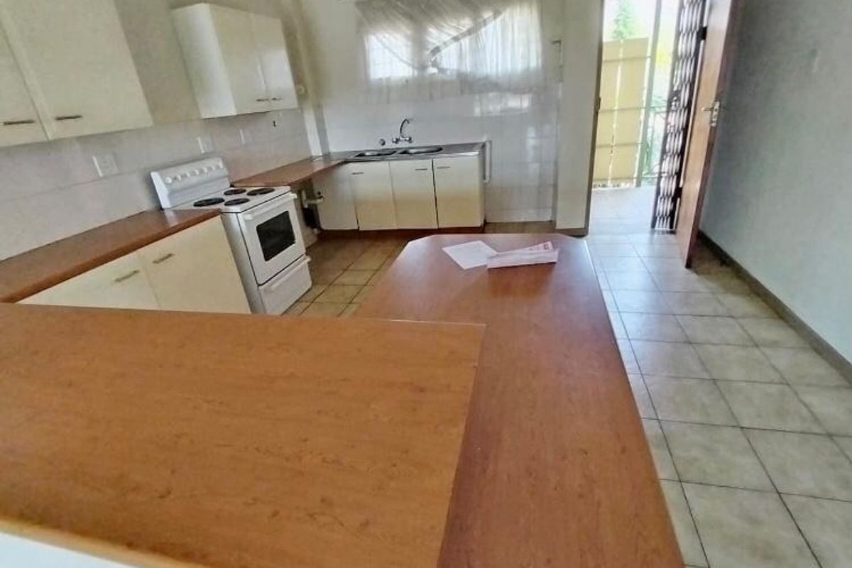 Apartment For Sale In Pretoria - Photo 3
