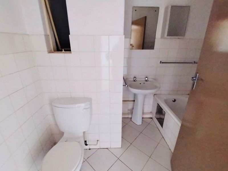 Apartment For Sale In Pretoria - Photo 5