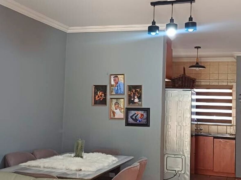 Apartment For Sale In Akasia - Photo 8