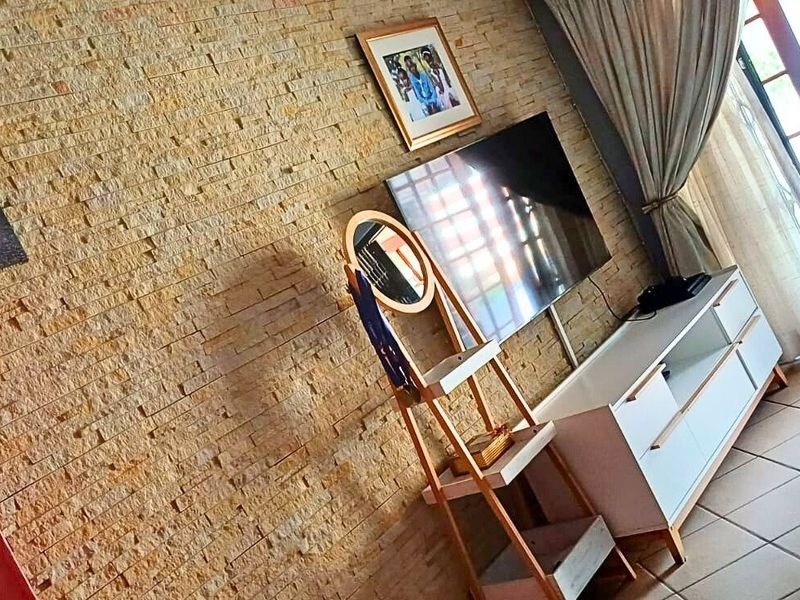 Apartment For Sale In Akasia - Photo 7