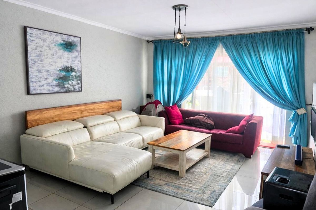 Apartment For Sale In Sandton - Photo 4