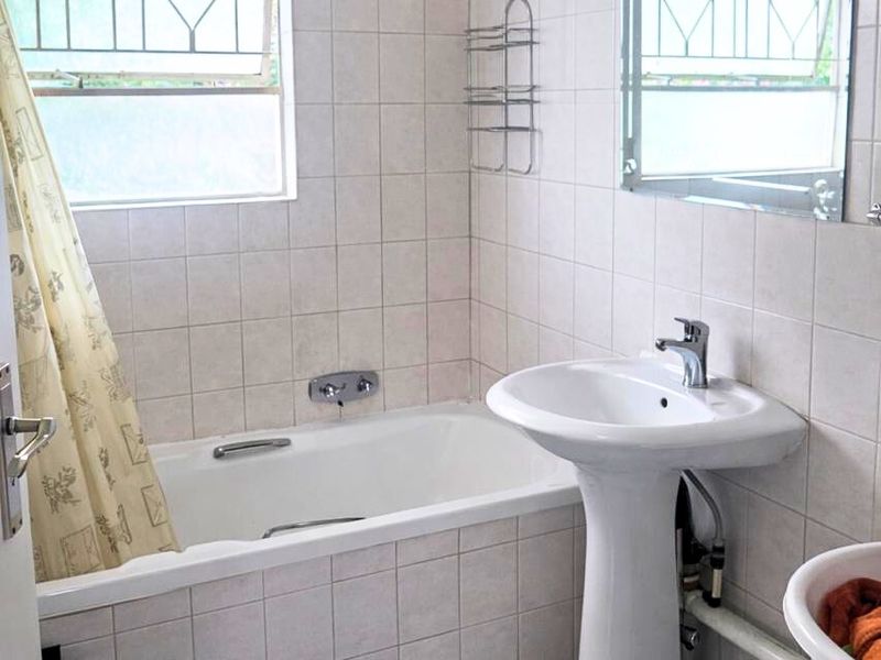 Apartment For Sale In Sandton - Photo 8