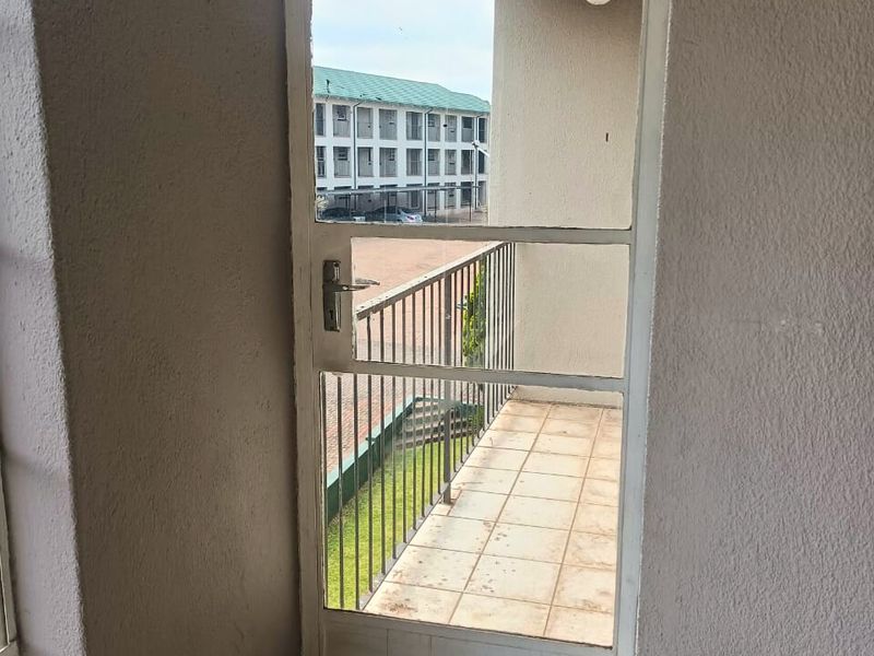 Apartment For Sale In Krugersdorp - Photo 8