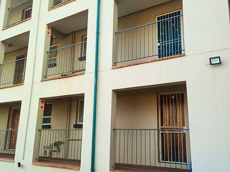 Apartment For Sale In Krugersdorp - Photo 4