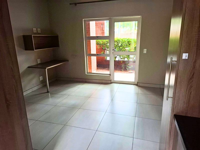 Apartment For Sale In Pretoria - Photo 7