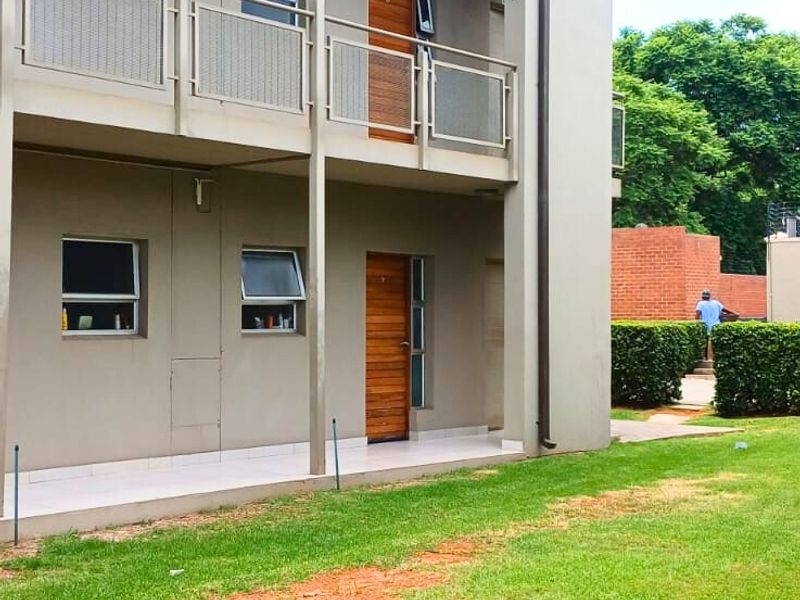 Apartment For Sale In Pretoria - Photo 2