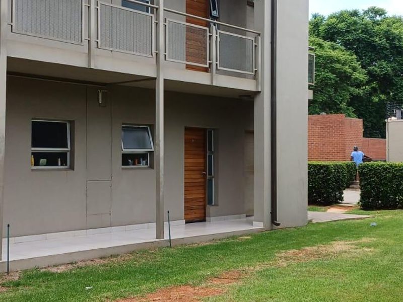 Apartment For Sale In Pretoria - Photo 3