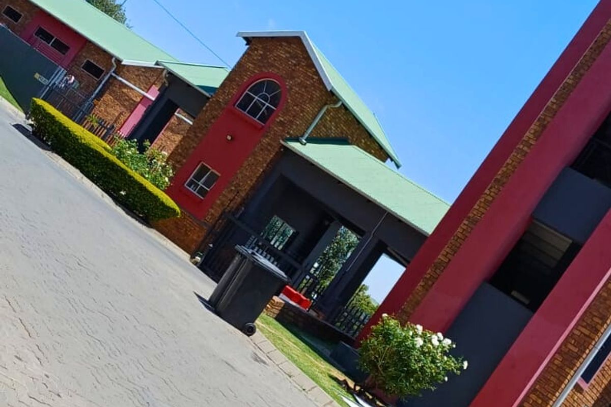 Apartment For Sale In Midrand - Photo 5