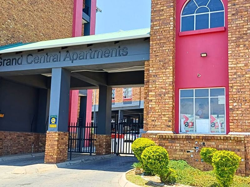Apartment For Sale In Midrand - Photo 4