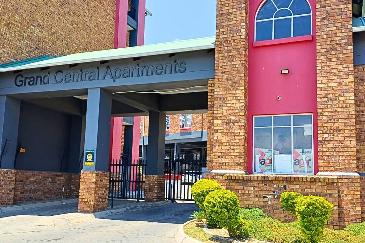 Apartment For Sale In Midrand - Photo 4