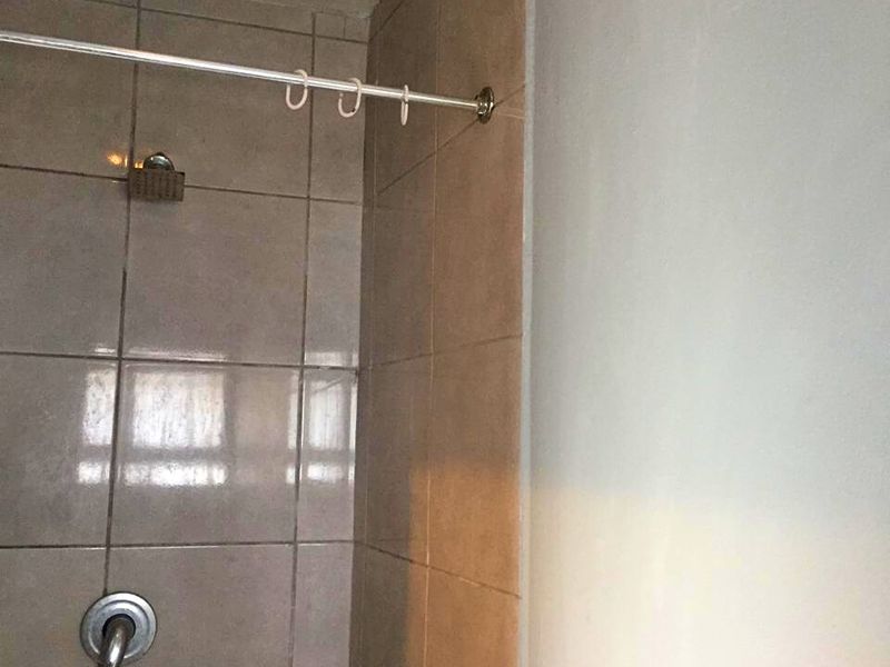 House For Sale In Milnerton - Photo 8