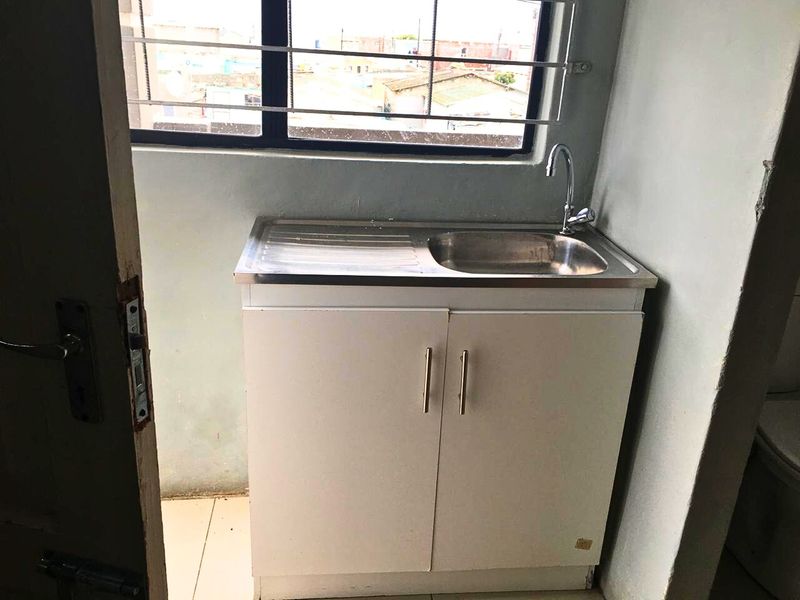 House For Sale In Milnerton - Photo 5