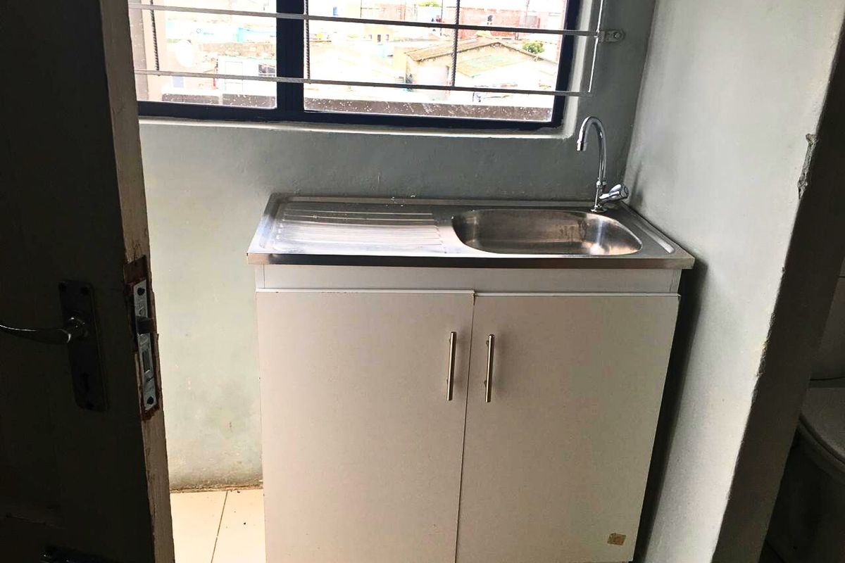 House For Sale In Milnerton - Photo 5