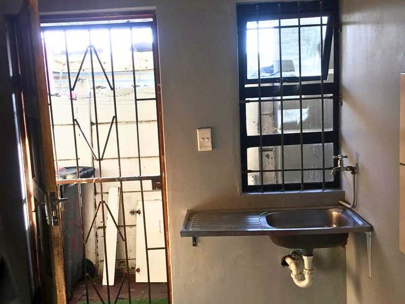 House For Sale In Milnerton - Photo 4