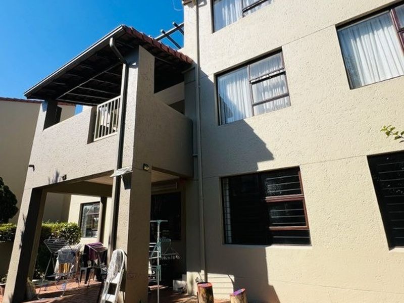 Apartment For Sale In Sandton - Photo 3