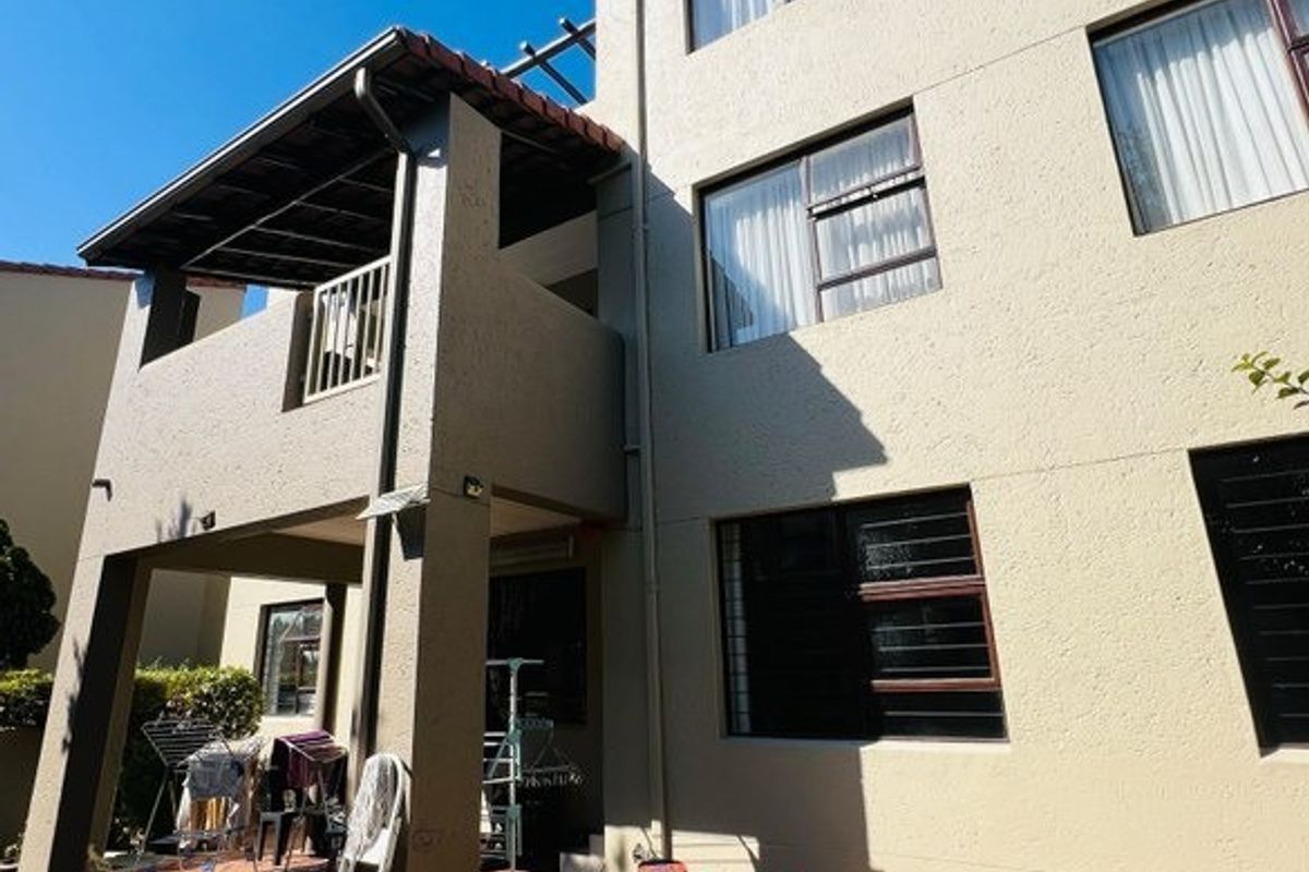 Apartment For Sale In Sandton - Photo 3