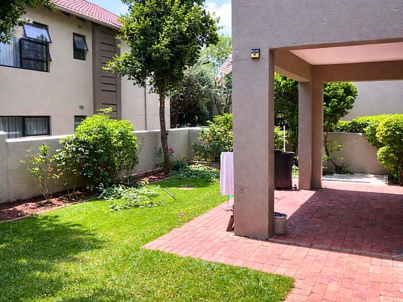 Apartment For Sale In Sandton - Photo 4