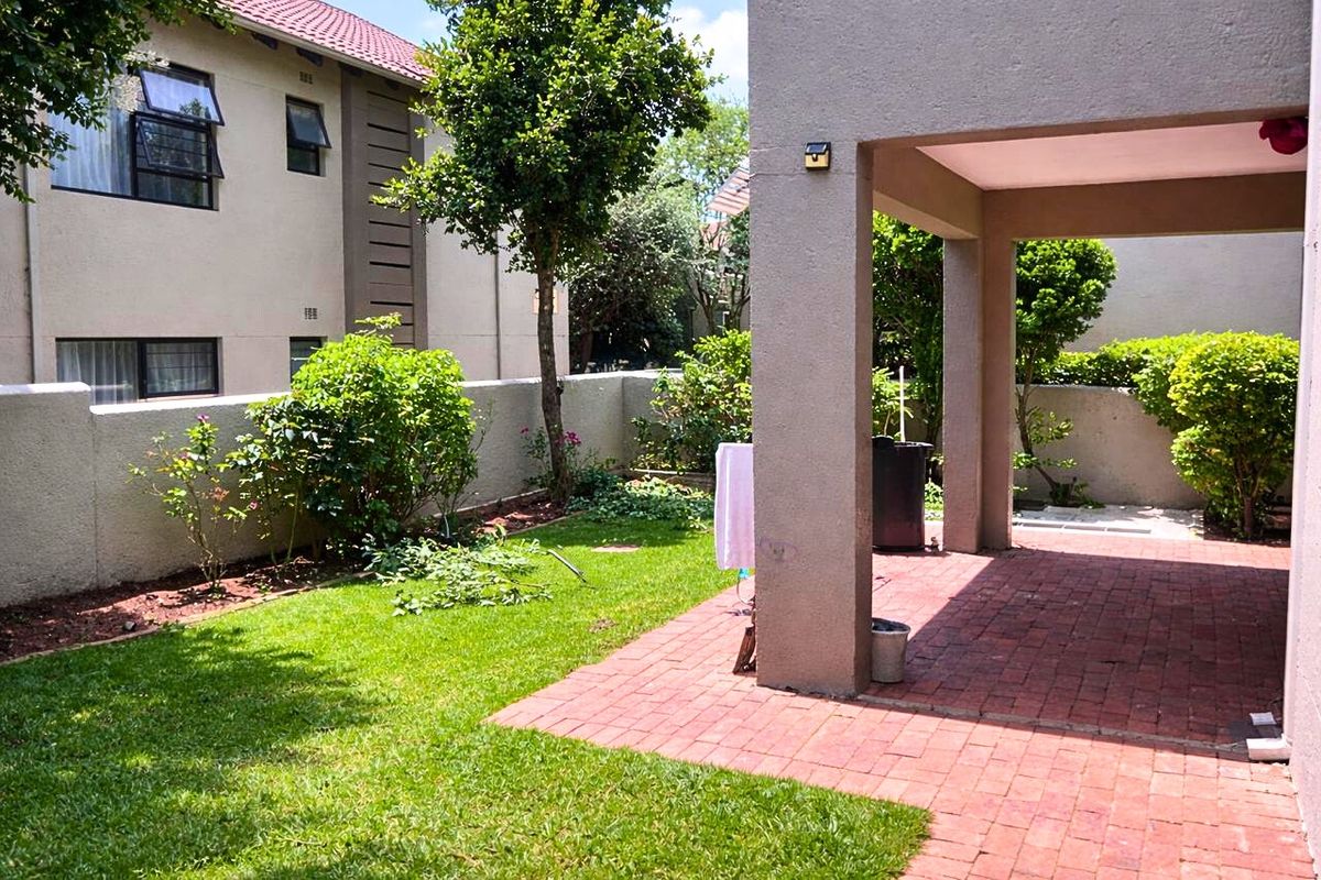 Apartment For Sale In Sandton - Photo 4