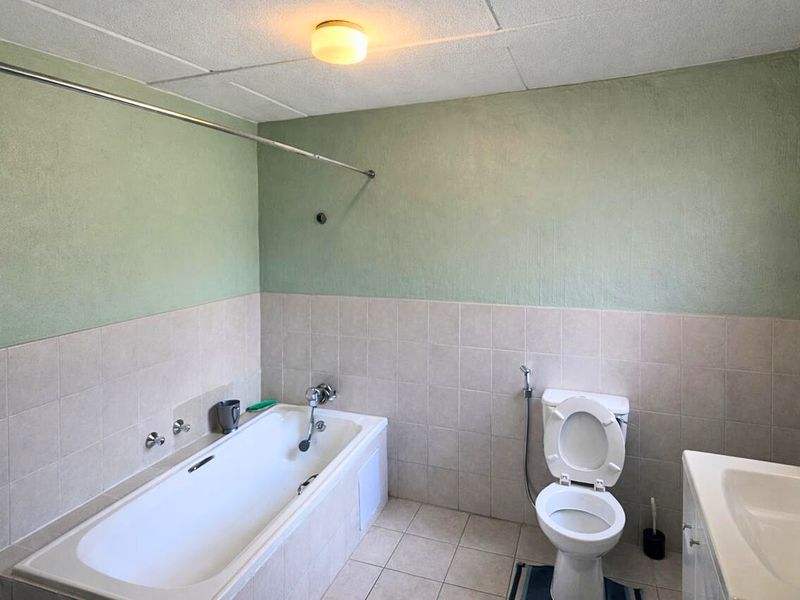 Apartment For Sale In Midrand - Photo 10