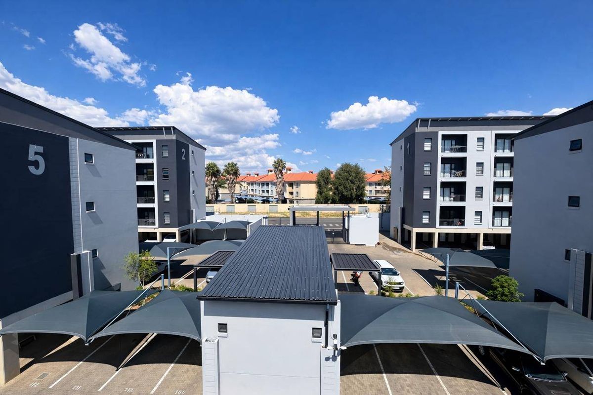 Apartment For Sale In Midrand - Photo 4