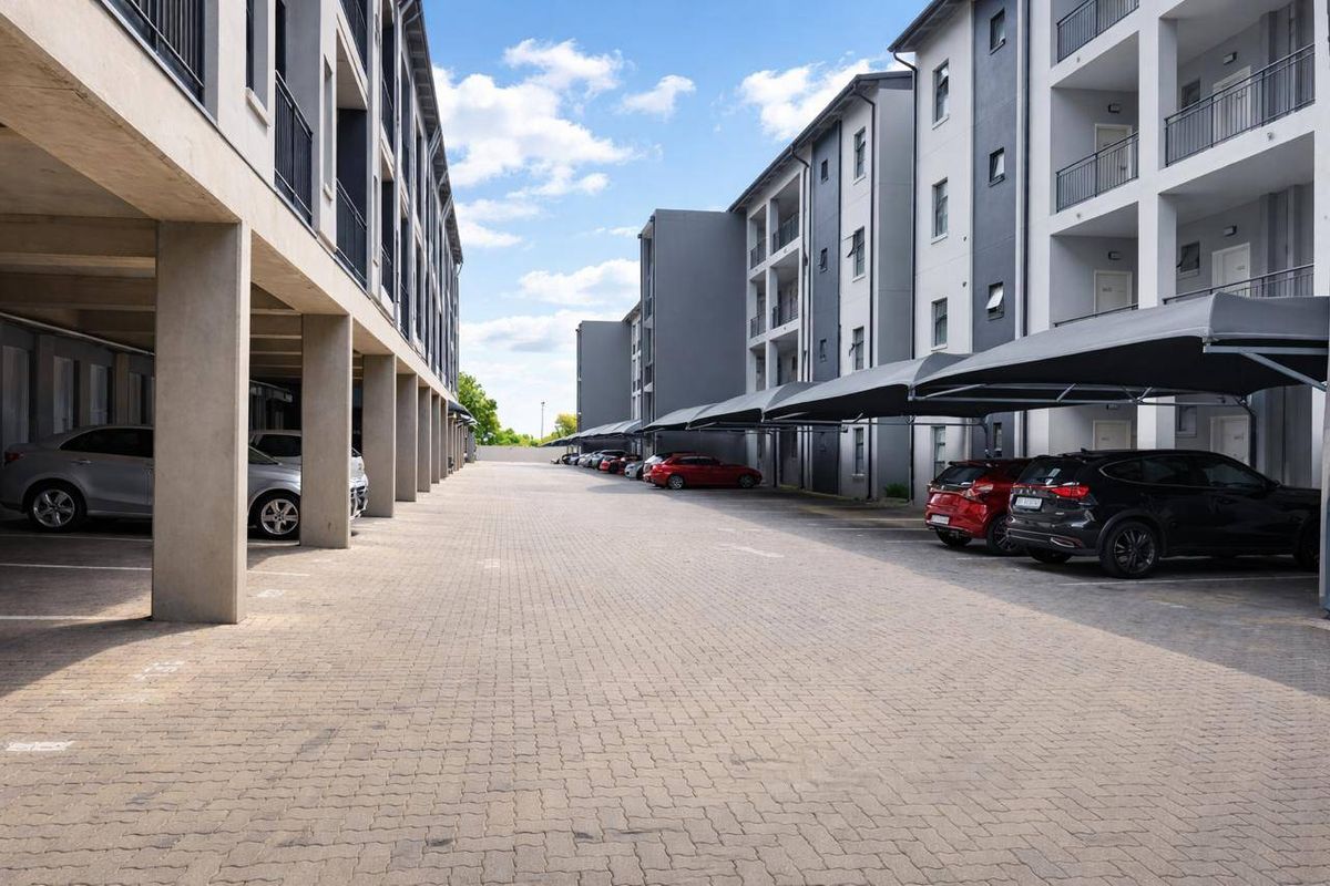 Apartment For Sale In Midrand - Photo 5