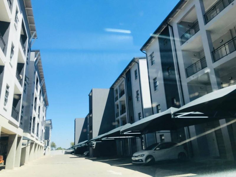 Apartment For Sale In Midrand - Photo 3