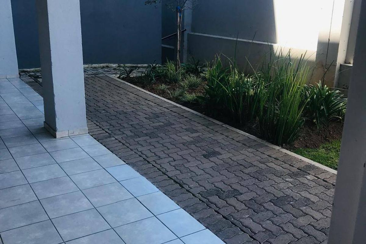 Apartment For Sale In Midrand - Photo 5