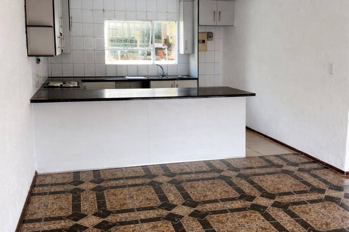 Apartment For Sale In Midrand - Photo 3