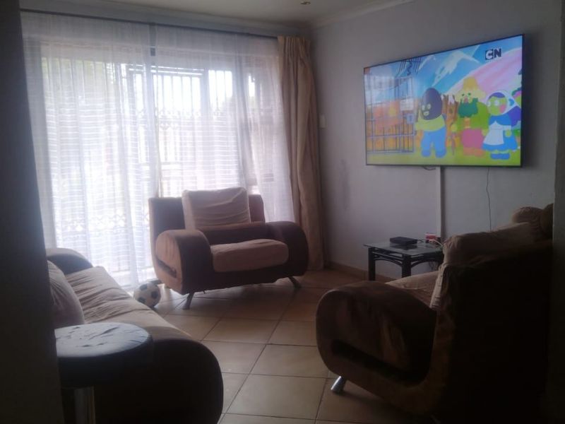 House For Sale In Soshanguve - Photo 10