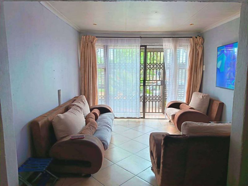 House For Sale In Soshanguve - Photo 7