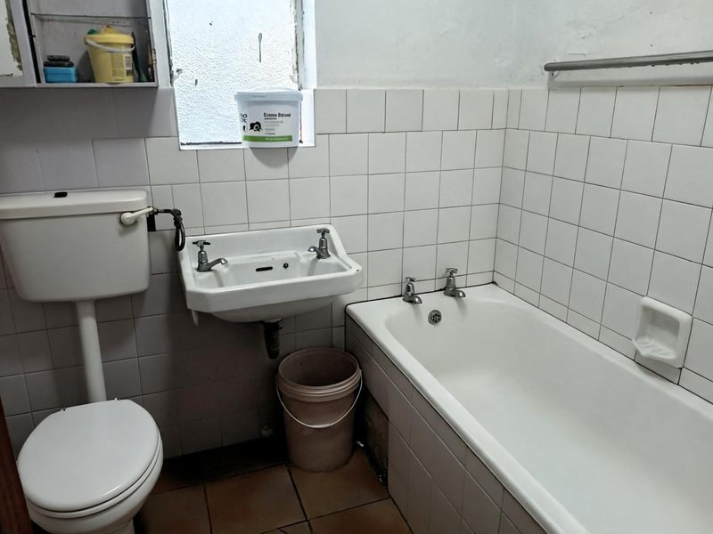 Apartment For Sale In Port Elizabeth - Photo 6