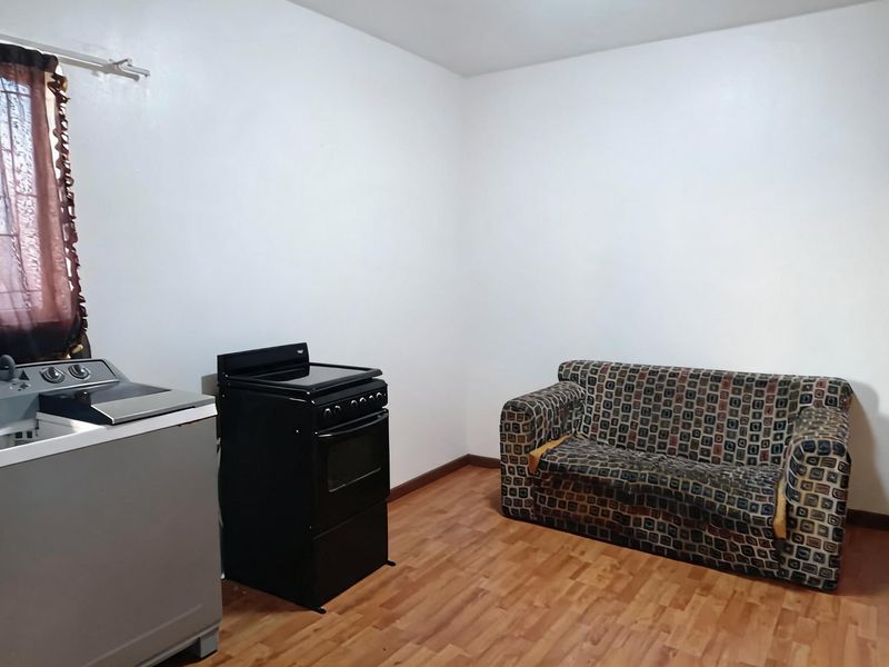 Apartment For Sale In Port Elizabeth - Photo 3