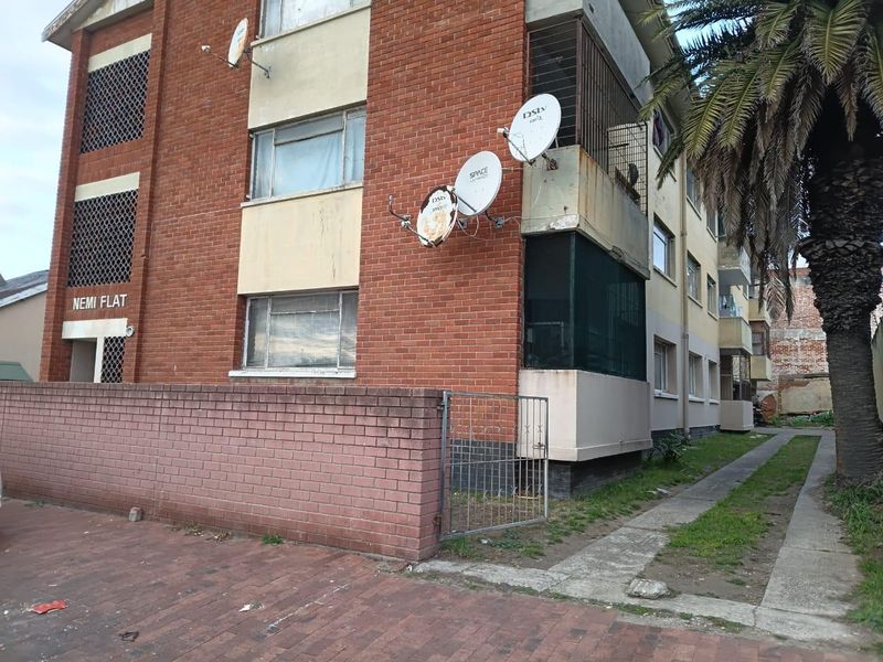 Apartment For Sale In Port Elizabeth - Photo 7