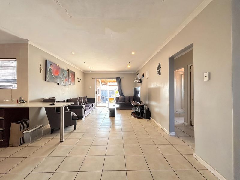 House For Sale In Port Elizabeth - Photo 7
