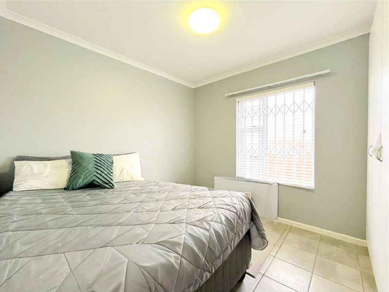 Townhouse For Sale In Port Elizabeth - Photo 6
