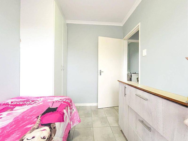 Townhouse For Sale In Port Elizabeth - Photo 10