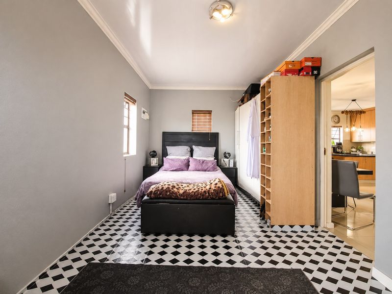 House For Sale In Port Elizabeth - Photo 10