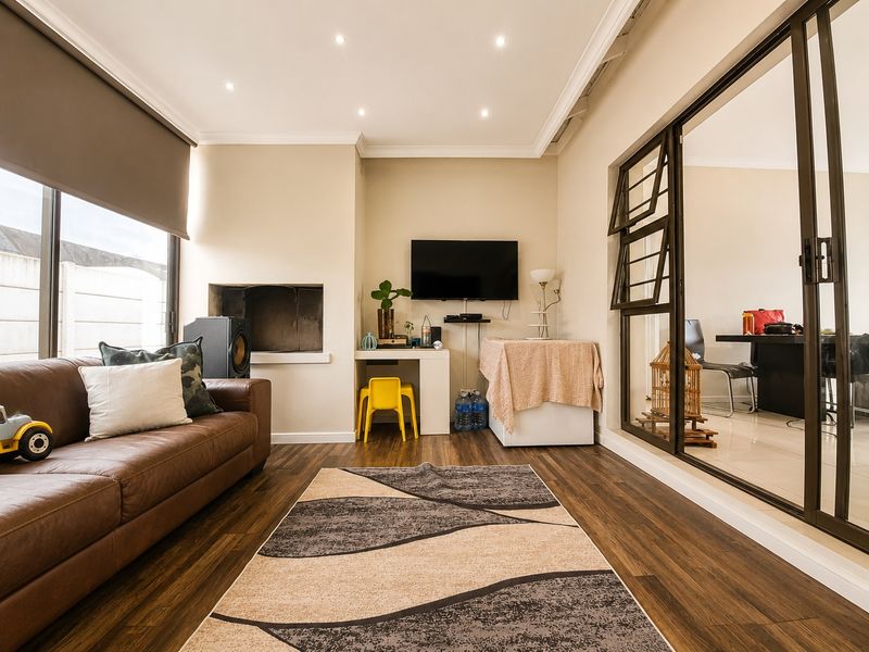 House For Sale In Port Elizabeth - Photo 8