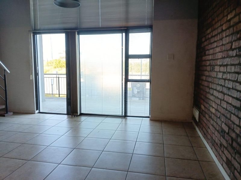 Apartment For Sale In Port Elizabeth - Photo 3