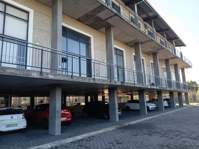 Apartment For Sale In Port Elizabeth - Photo 2