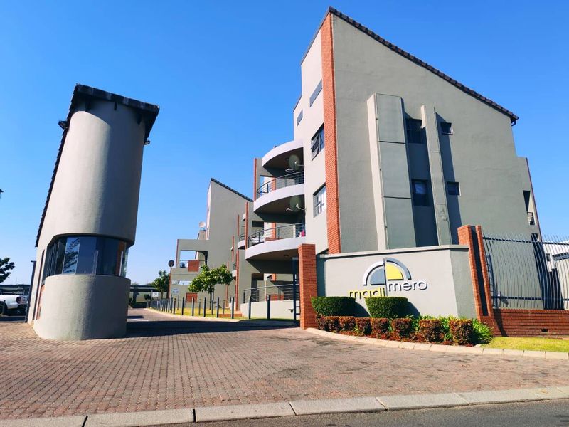 Apartment For Sale In Sandton - Photo 1