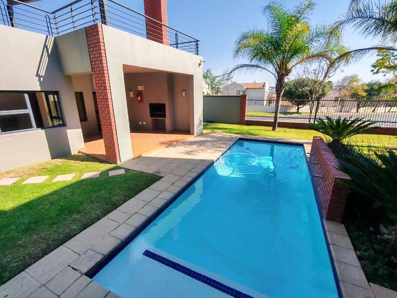 Apartment For Sale In Sandton - Photo 4